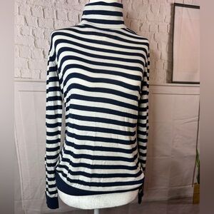 Lauren Ralph‎ Lauren Navy and White Striped Turtleneck Sweater size med